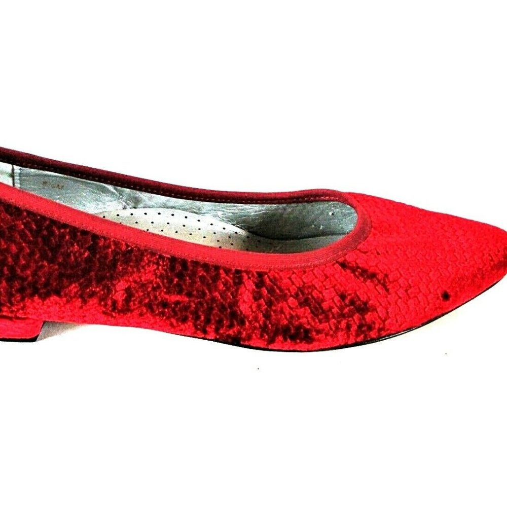 Vaneli Red Velour Comfort Slip On Flats Womens 8.5